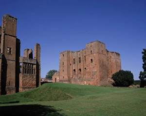 <b class=qtipBold><figcaption>Kenilworth Castle</figcaption></b><br>The stunning castle ruins at Kenilworth Castle<br><em>© Paul Felix Photography Twelve Beacon Park Pelynt nr Looe Cornwall PL13 2PQ photos@paulfelix.co.uk 01503 221069</em> Kenilworth Castle