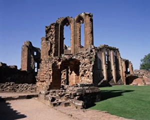 <b class=qtipBold><figcaption>Kenilworth Castle</figcaption></b><br>The stunning castle ruins at Kenilworth Castle<br><em>© Paul Felix Photography Twelve Beacon Park Pelynt nr Looe Cornwall PL13 2PQ photos@paulfelix.co.uk 01503 221069</em> Kenilworth Castle