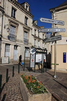 <b class=qtipBold><figcaption>La Chartre France</figcaption></b><br>Road signs in the French town of La Chartre<br><em>© Paul Felix Photography Twelve Beacon Park Pelynt nr Looe Cornwall PL13 2PQ photos@paulfelix.co.uk 01503 221069</em> La Chartre France