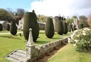 <b class=qtipBold><figcaption>Lanhydrock</figcaption></b><br>The gorgeous garden of Lanhydrock a large country house in Cornwall near Bodmin, very popular with visitors,<br><em>© Paul Felix Photography Twelve Beacon Park Pelynt nr Looe Cornwall PL13 2PQ photos@paulfelix.co.uk 01503 221069</em> Lanhydrock