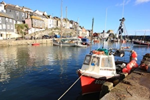 <b class=qtipBold><figcaption>Mevagissey</figcaption></b><br>Fishing boats in the harbour at Mevagissey Cornwall on a winters day<br><em>© Paul Felix Photography Twelve Beacon Park Pelynt nr Looe Cornwall PL13 2PQ photos@paulfelix.co.uk 01503 221069</em> Mevagissey