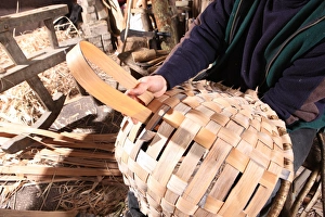 Traditional Prints: Oak Swill Baskets