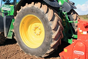 <b class=qtipBold><figcaption>Ploughing Match</figcaption></b><br>A John Deere 7430 tractor at a Ploughing Match at Pelynt near Looe in Cornwall on a autumn day<br><em>© Paul Felix Photography Twelve Beacon Park Pelynt nr Looe Cornwall PL13 2PQ photos@paulfelix.co.uk 01503 221069</em> Ploughing Match