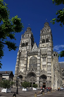 <b class=qtipBold><figcaption>Tours France</figcaption></b><br>Cathedral at Tours France<br><em>© Paul Felix Photography Twelve Beacon Park Pelynt nr Looe Cornwall PL13 2PQ photos@paulfelix.co.uk 01503 221069</em> Tours France